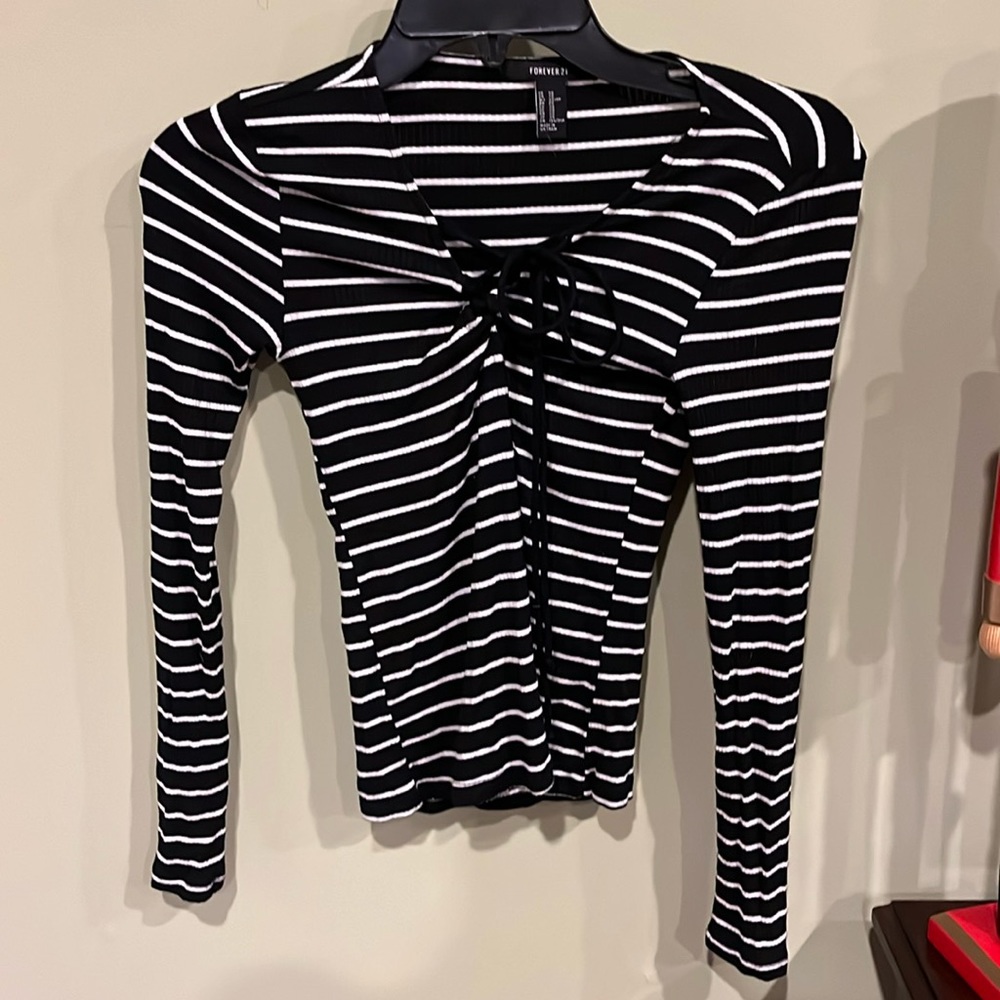Like New Forever 21 Long Sleeve Black and White Lace Up Striped Top. Size XS.